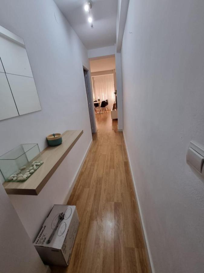 Holidays2Malaga 2 Bedroom Armengual De La Mota Close Shopping Center Kültér fotó