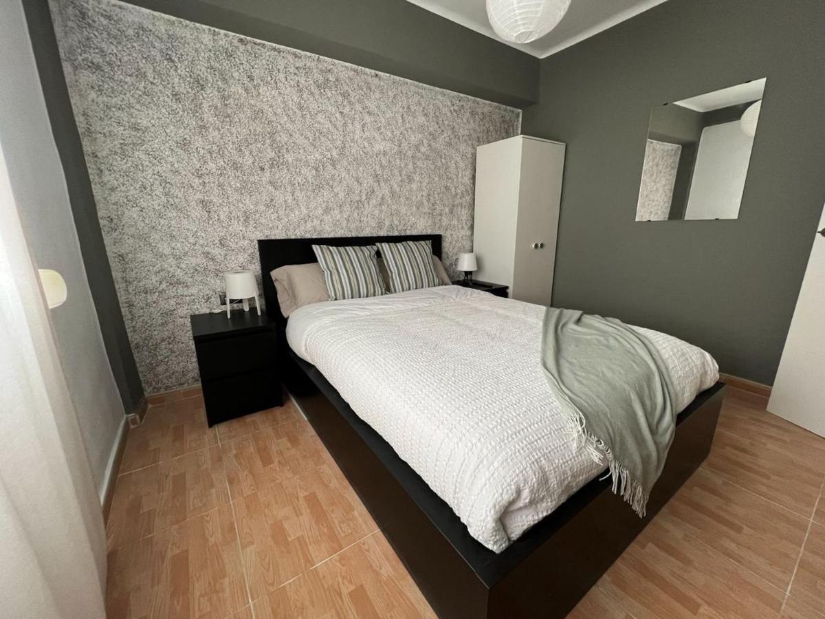 Holidays2Malaga 2 Bedroom Armengual De La Mota Close Shopping Center Kültér fotó