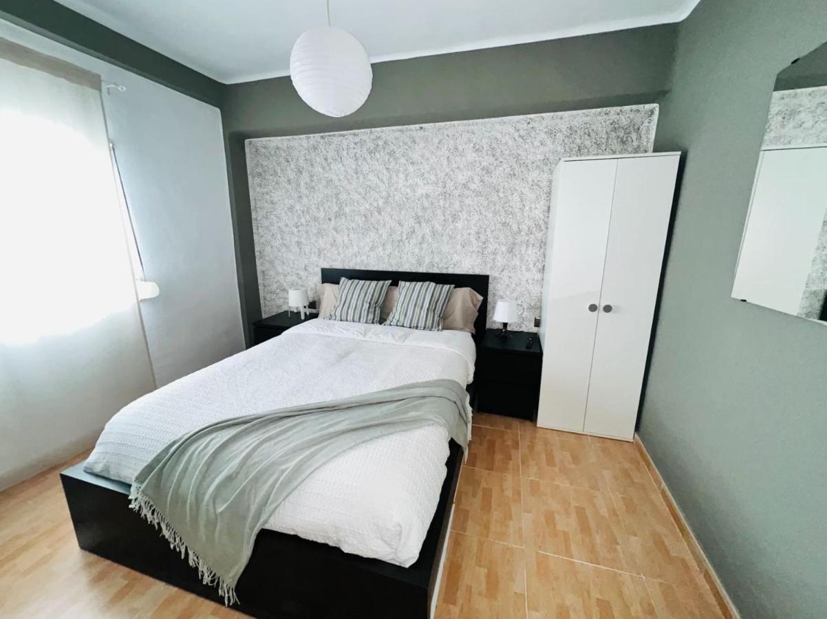 Holidays2Malaga 2 Bedroom Armengual De La Mota Close Shopping Center Kültér fotó