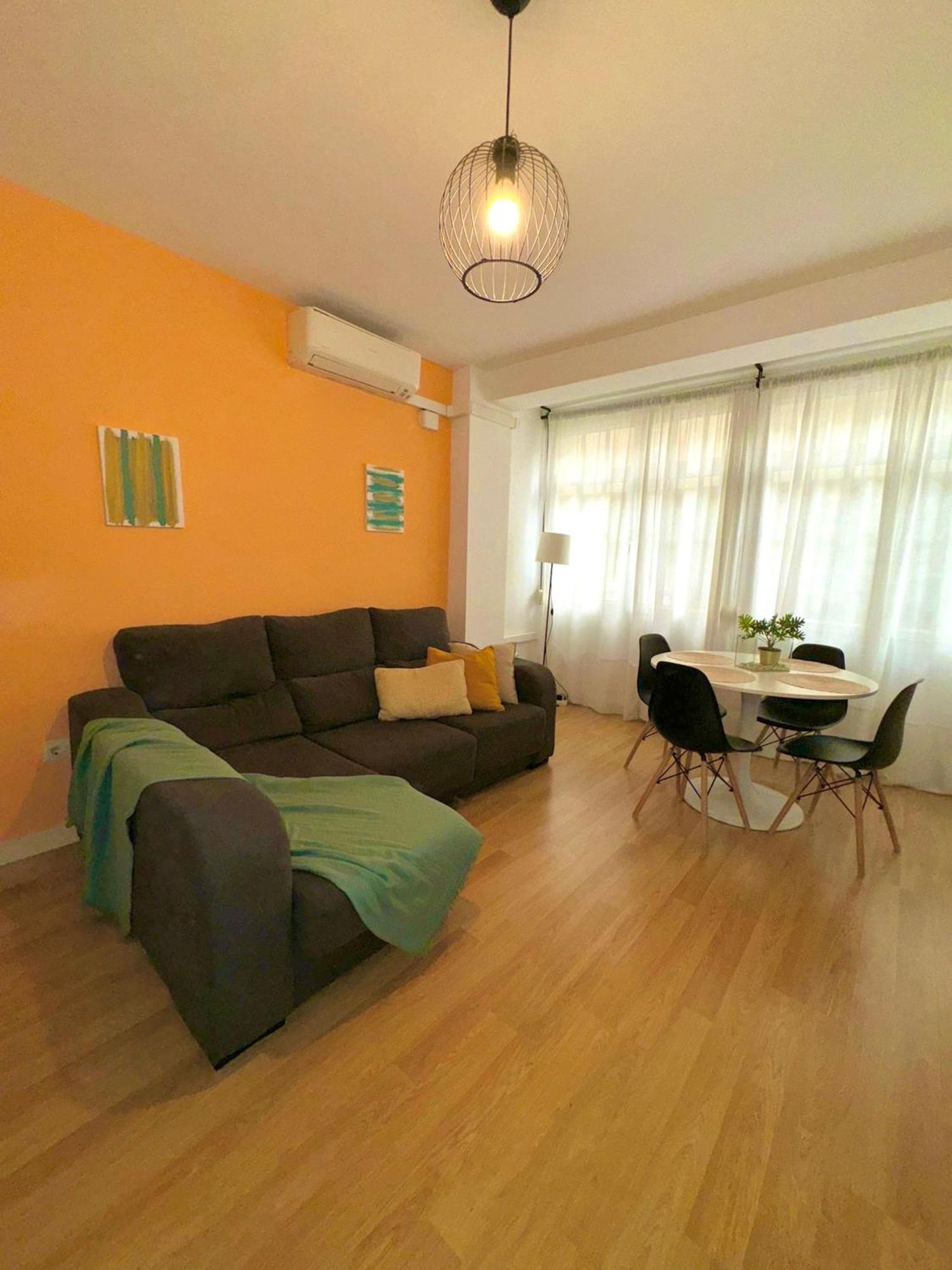 Holidays2Malaga 2 Bedroom Armengual De La Mota Close Shopping Center Kültér fotó